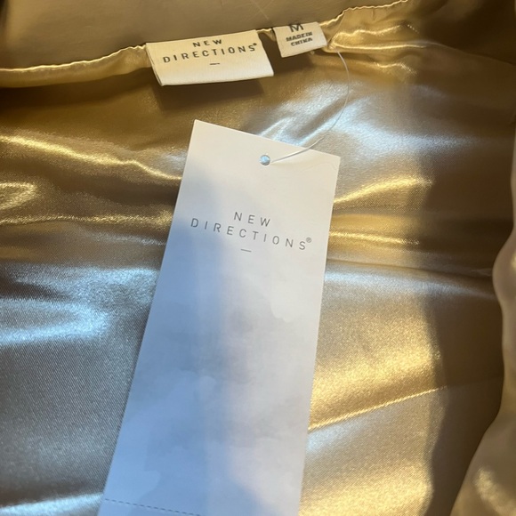 Faux Fur Southwestern Boho Vest • Ivory & Cream • Medium • NWT • New Directions - Picture 9 of 11